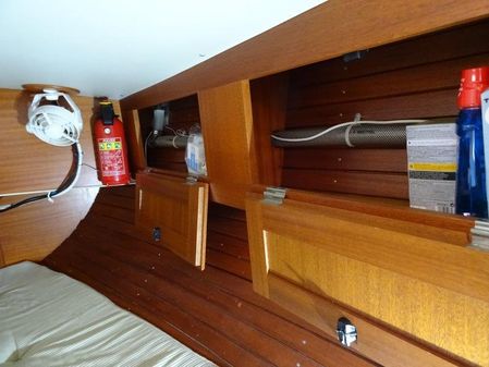 Hallberg-Rassy 34 image