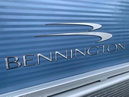Bennington S-22-QUAD-BENCH image