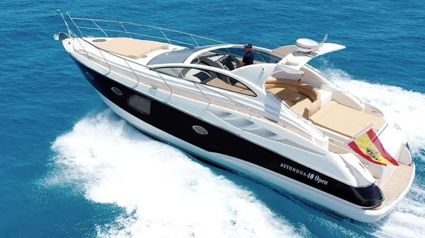Astondoa 40 Open