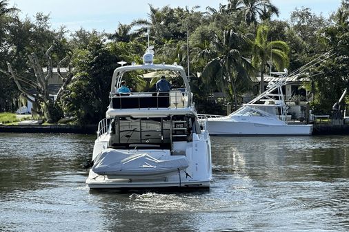Sea Ray 510 Fly image