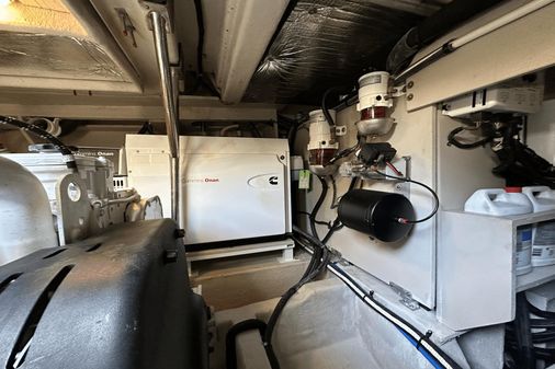 Sea Ray 510 Fly image