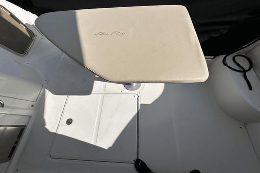 Sea Ray 510 Fly image