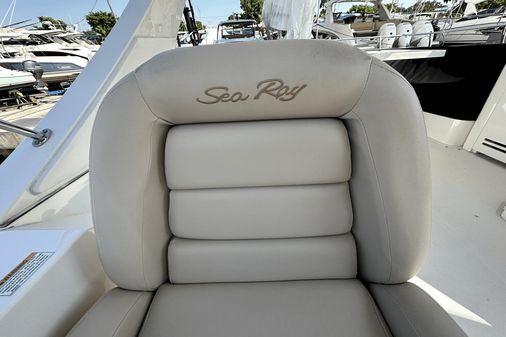 Sea Ray 510 Fly image