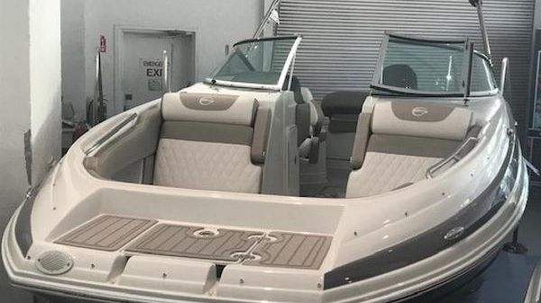 Crownline E255 XS 