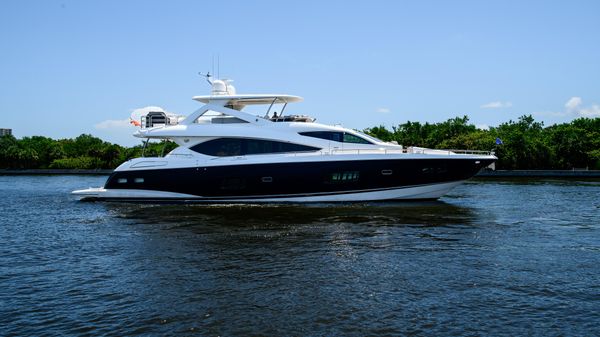 Sunseeker 88 Yacht