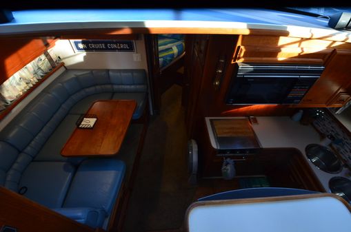 Carver 4207-AFT-CABIN-MOTORYACHT image