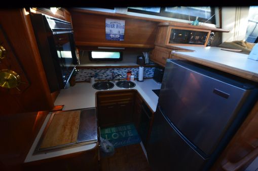 Carver 4207-AFT-CABIN-MOTORYACHT image