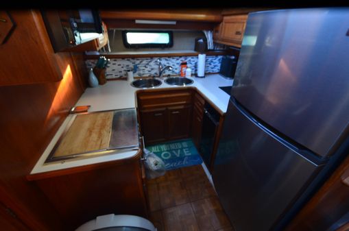 Carver 4207-AFT-CABIN-MOTORYACHT image