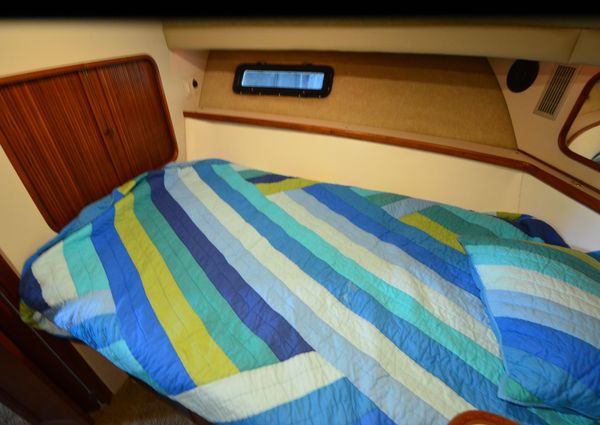 Carver 4207-AFT-CABIN-MOTORYACHT image