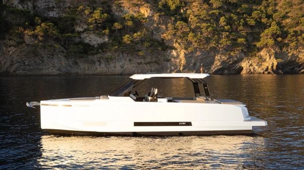 De Antonio Yachts D36 OPEN 