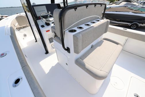 Sea-hunt GAMEFISH-27-FORWARD-SEATING image