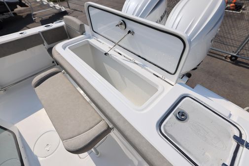 Sea-hunt GAMEFISH-27-FORWARD-SEATING image