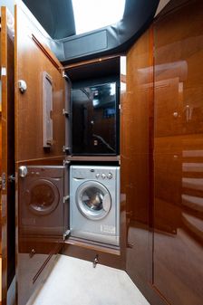 Princess 60 Fly image