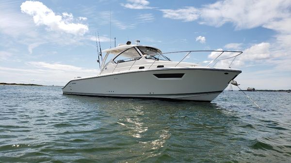 Pursuit OS 325 Offshore