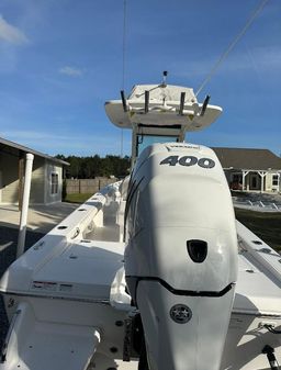 Everglades 253 Center Console image