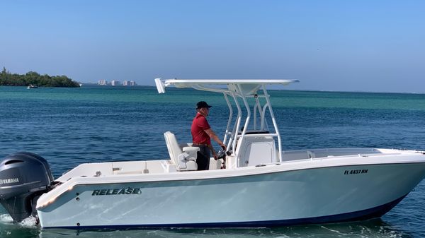 Release Boatworks 238 RX 