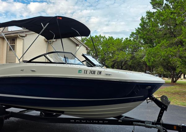 Bayliner VR4 Bowrider I/O image