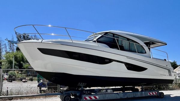 Beneteau Antares 11