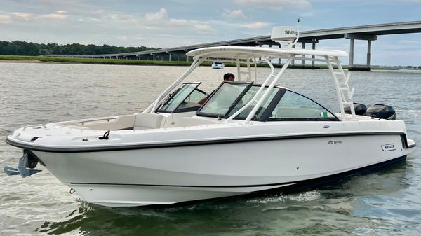 Boston Whaler 270 Vantage 