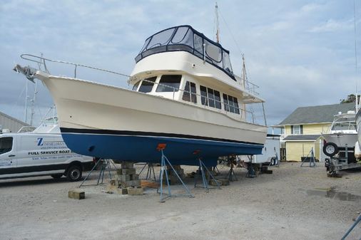 Mainship 400 Trawler image