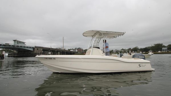 Scout 210 Sportfish 