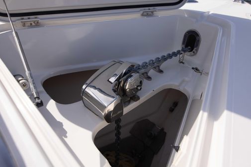 Jupiter 38 center console image