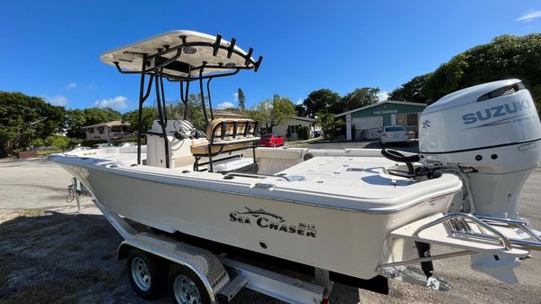 Sea Chaser 26 LX 