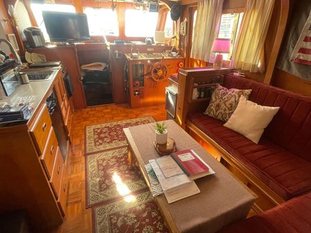 Golden Star Aft Cabin image