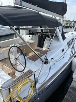 Beneteau Oceanis 38.1 image