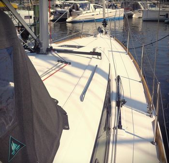 Beneteau Oceanis 38.1 image