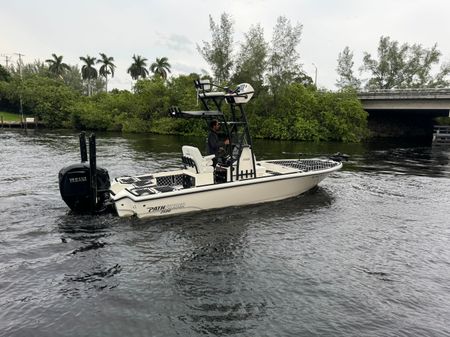 Pathfinder 2500 Hybrid image