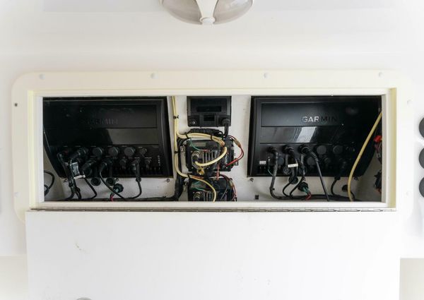 Invincible 39 Open Fisherman image