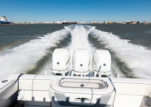 Invincible 39 Open Fisherman image