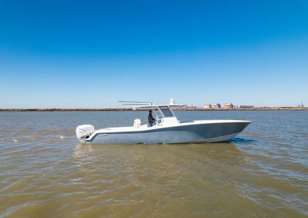 Invincible 39 Open Fisherman image