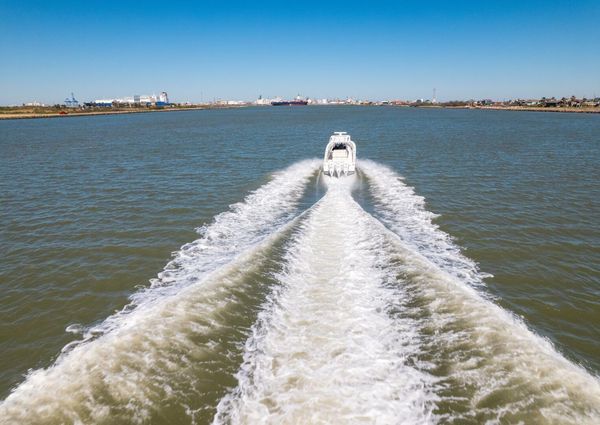 Invincible 39 Open Fisherman image