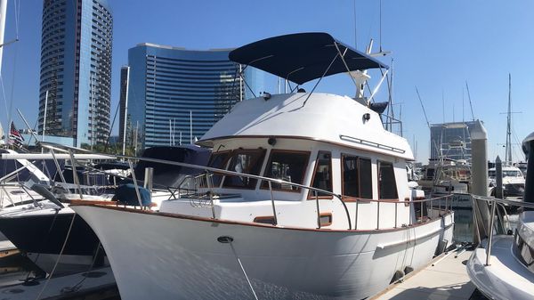 CHB 34 DOUBLE CABIN