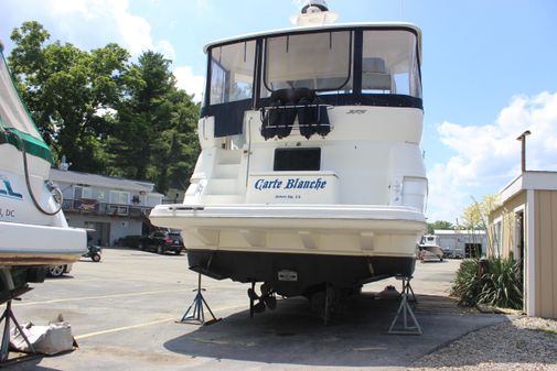 Cruisers Yachts 375 Motoryacht image