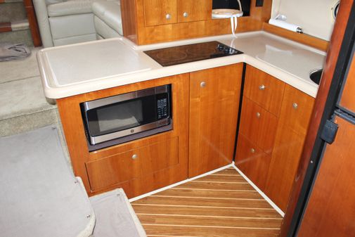 Cruisers Yachts 375 Motoryacht image