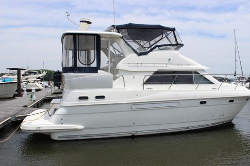 Cruisers Yachts 375 Motoryacht image