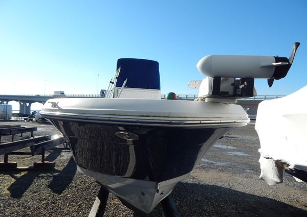 Robalo R180-CENTER-CONSOLE image