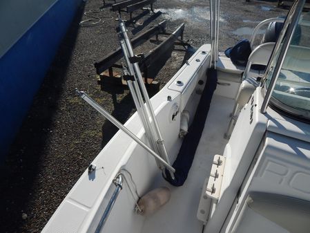 Robalo R180-CENTER-CONSOLE image