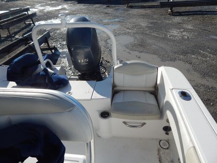 Robalo R180-CENTER-CONSOLE image