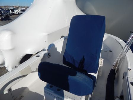 Robalo R180-CENTER-CONSOLE image