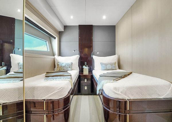 Sunseeker 75 Yacht image