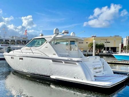 Tiara Yachts 4300 Sovran image