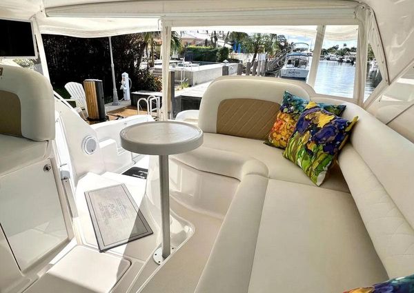 Tiara Yachts 4300 Sovran image