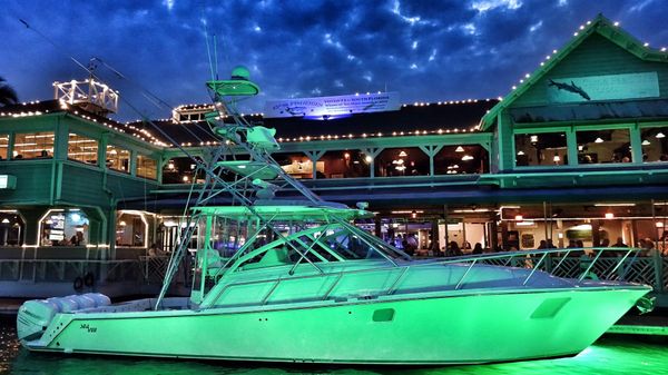 SeaVee 43 Express