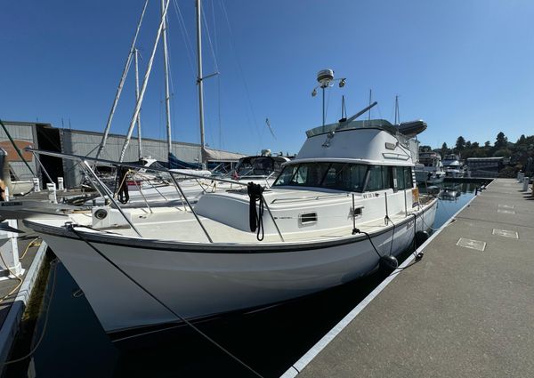 Mainship 34 image