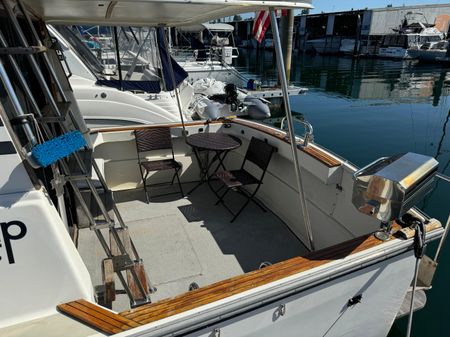 Mainship 34 image