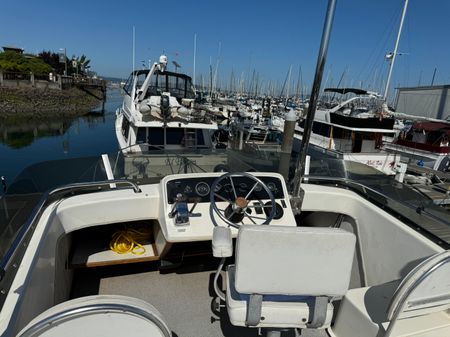 Mainship 34 image